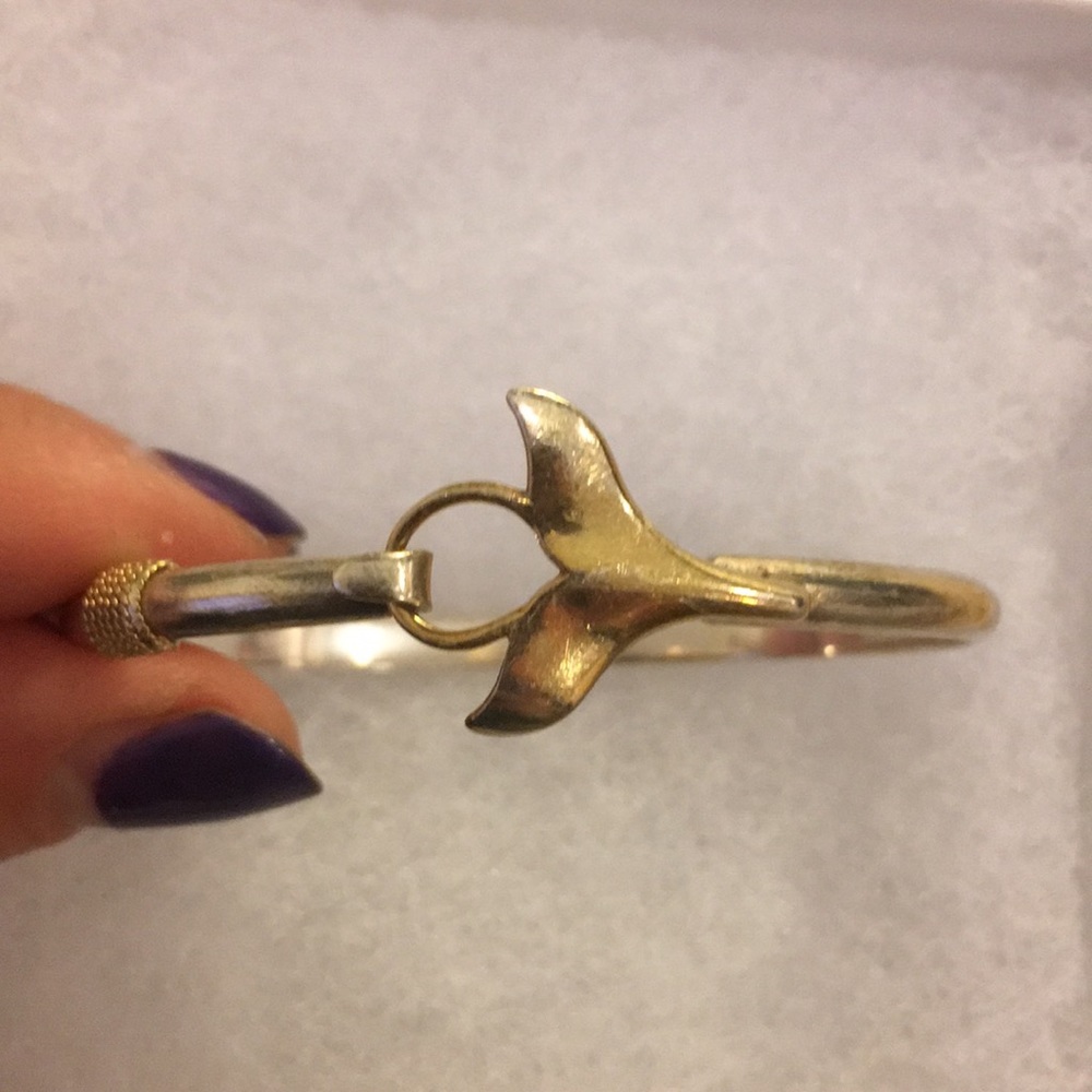 Cape Cod 2 tone Whale Tail Bracelet